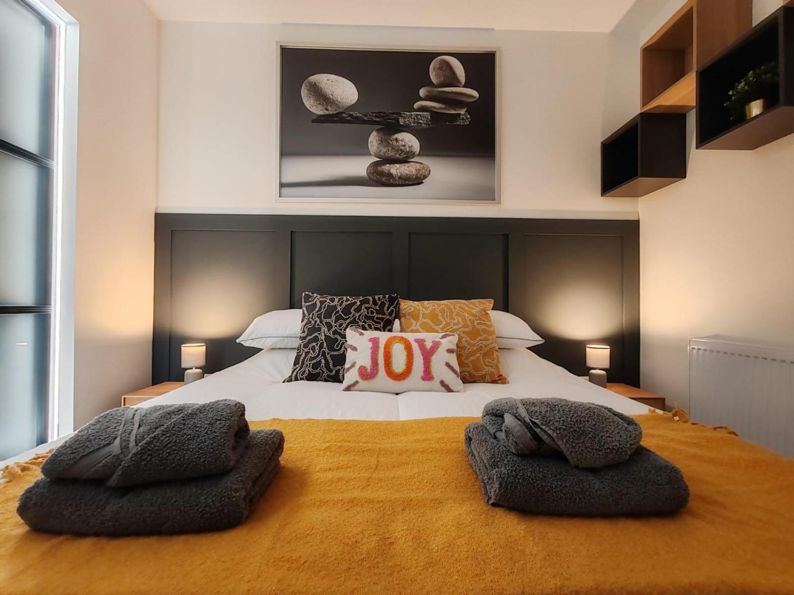 Brand New Apt - Beach Breeze Spacious 1-Bedroom Apartment With Parking - Sleeps 4 Ppl- Internet Bournemouth Luaran gambar