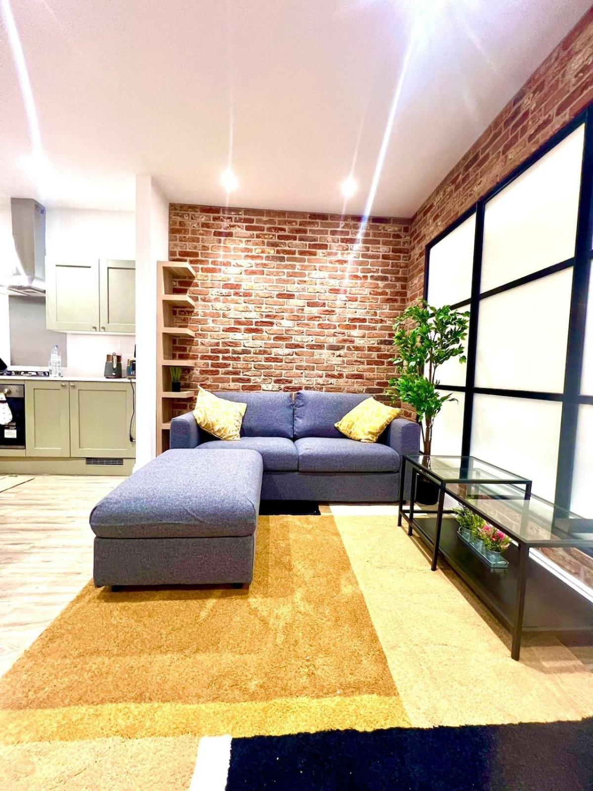 Brand New Apt - Beach Breeze Spacious 1-Bedroom Apartment With Parking - Sleeps 4 Ppl- Internet Bournemouth Luaran gambar